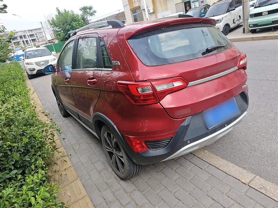 BAIC Shenbao X25 BAIC Shenbao X25