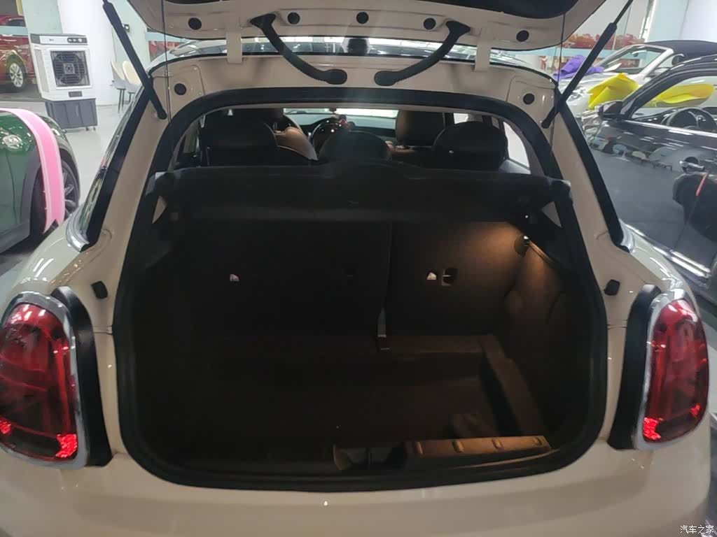 Mini Cooper, 2022 19