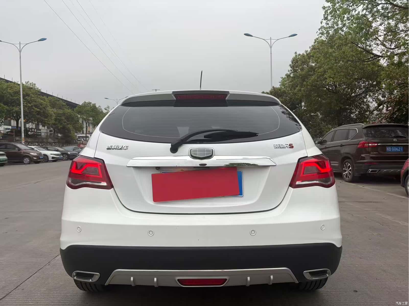 Geely Emgrand, 2017 8