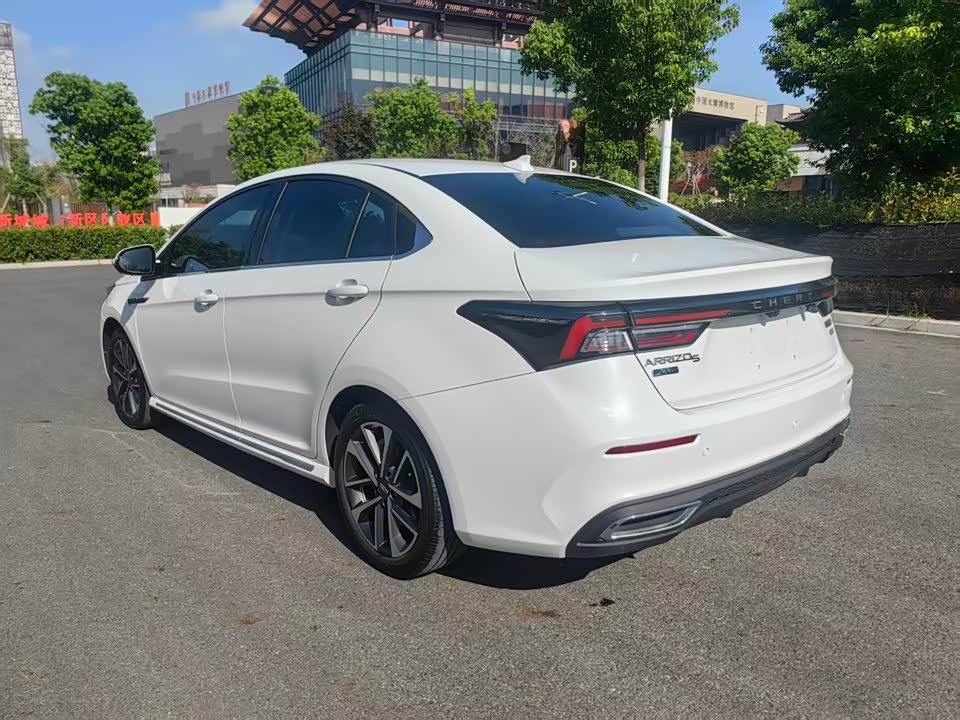 Chery Arrizo 5 PLUS