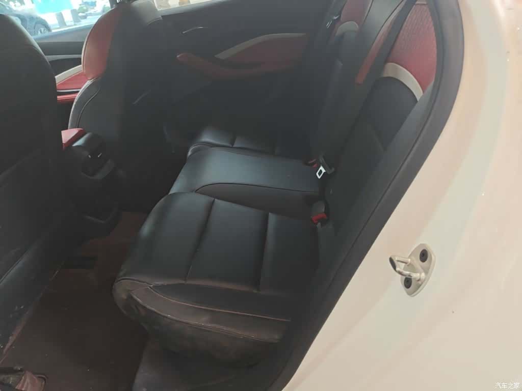 MG MG5, 2022 17