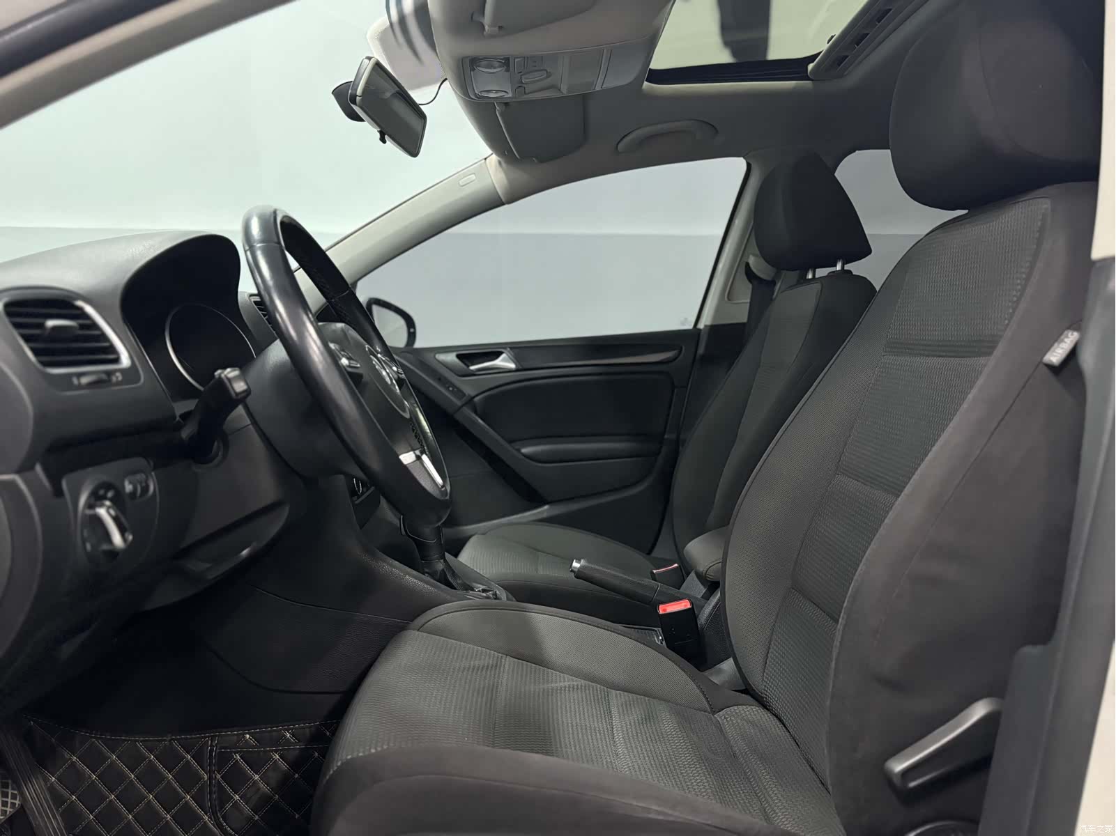 Volkswagen Golf, 2012 все фото