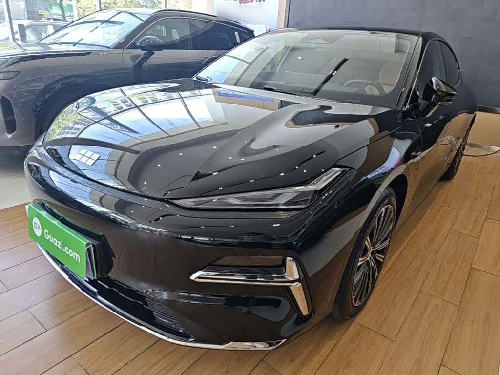Geely Galaxy Starshine 8
