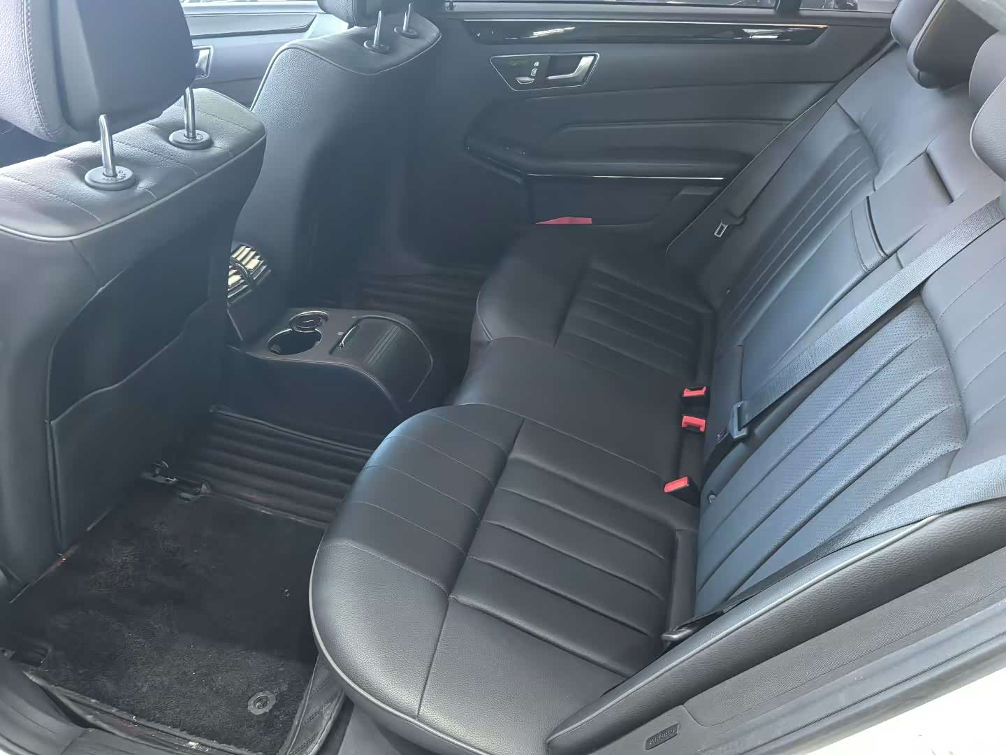 Mercedes-Benz E-Class, 2016 9