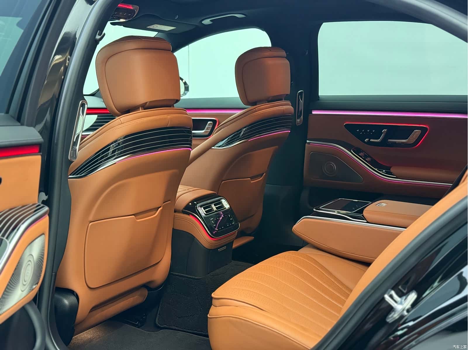 Mercedes-Benz S-Class, 2022 7