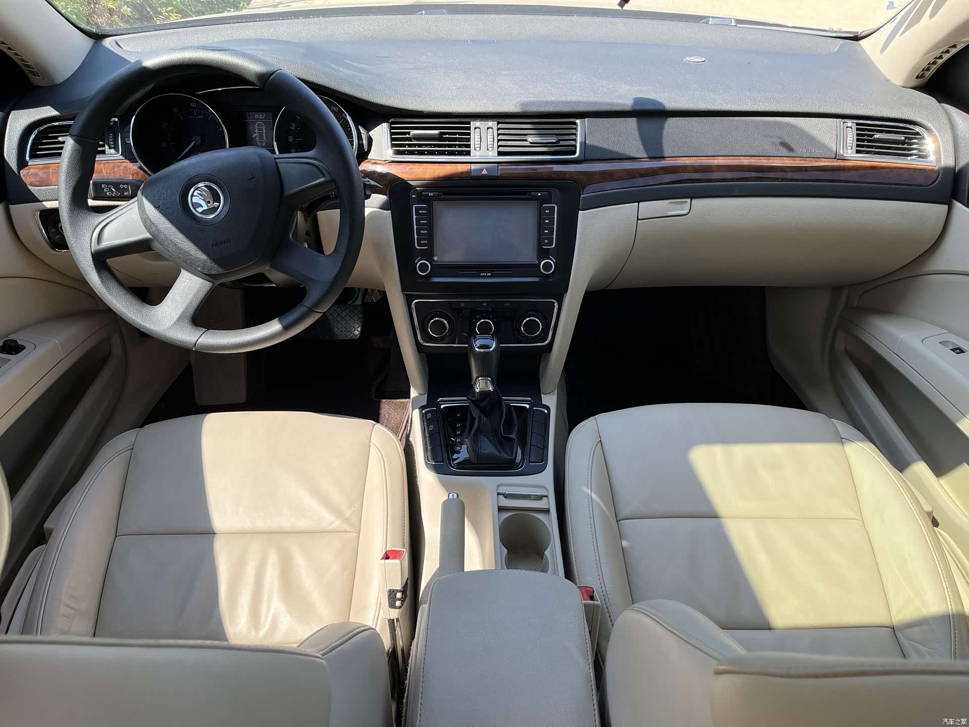 Skoda Superb, 2015 все фото