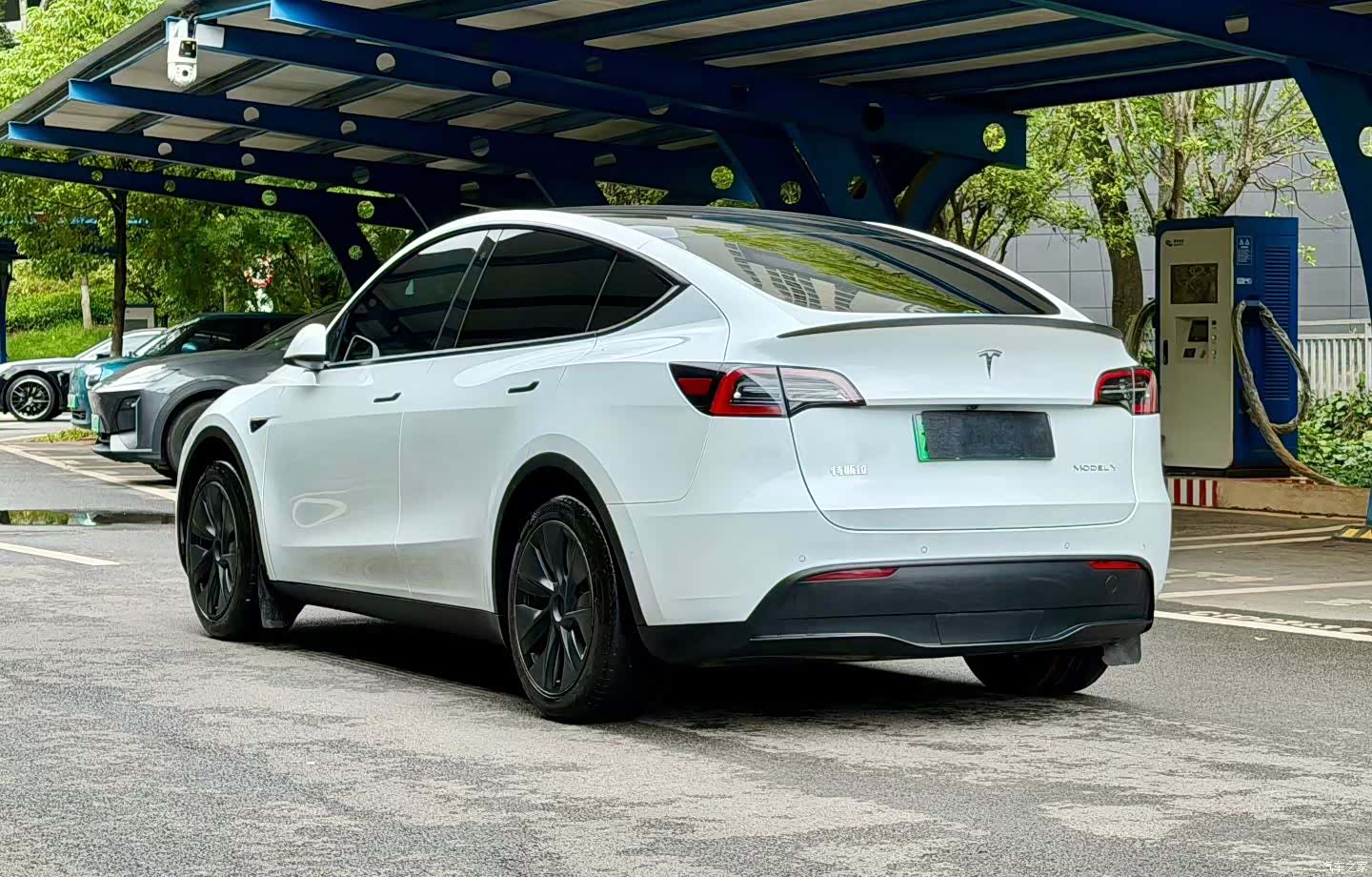 Tesla Model Y, 2023 6
