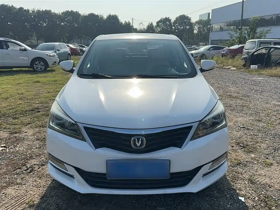 Changan Yuexiang V7