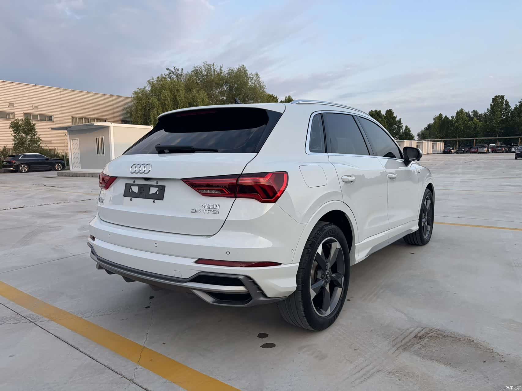 Audi Q3, 2022 6