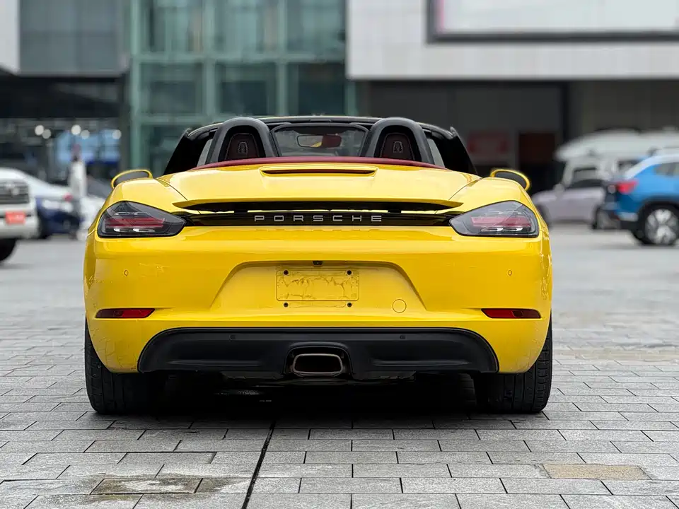 Porsche 718