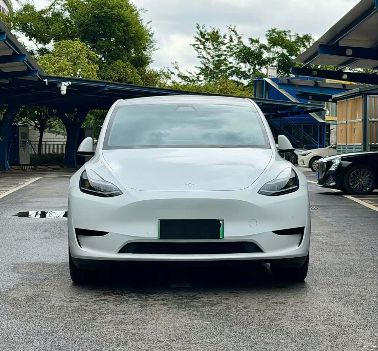 Tesla Model Y, 2023 2