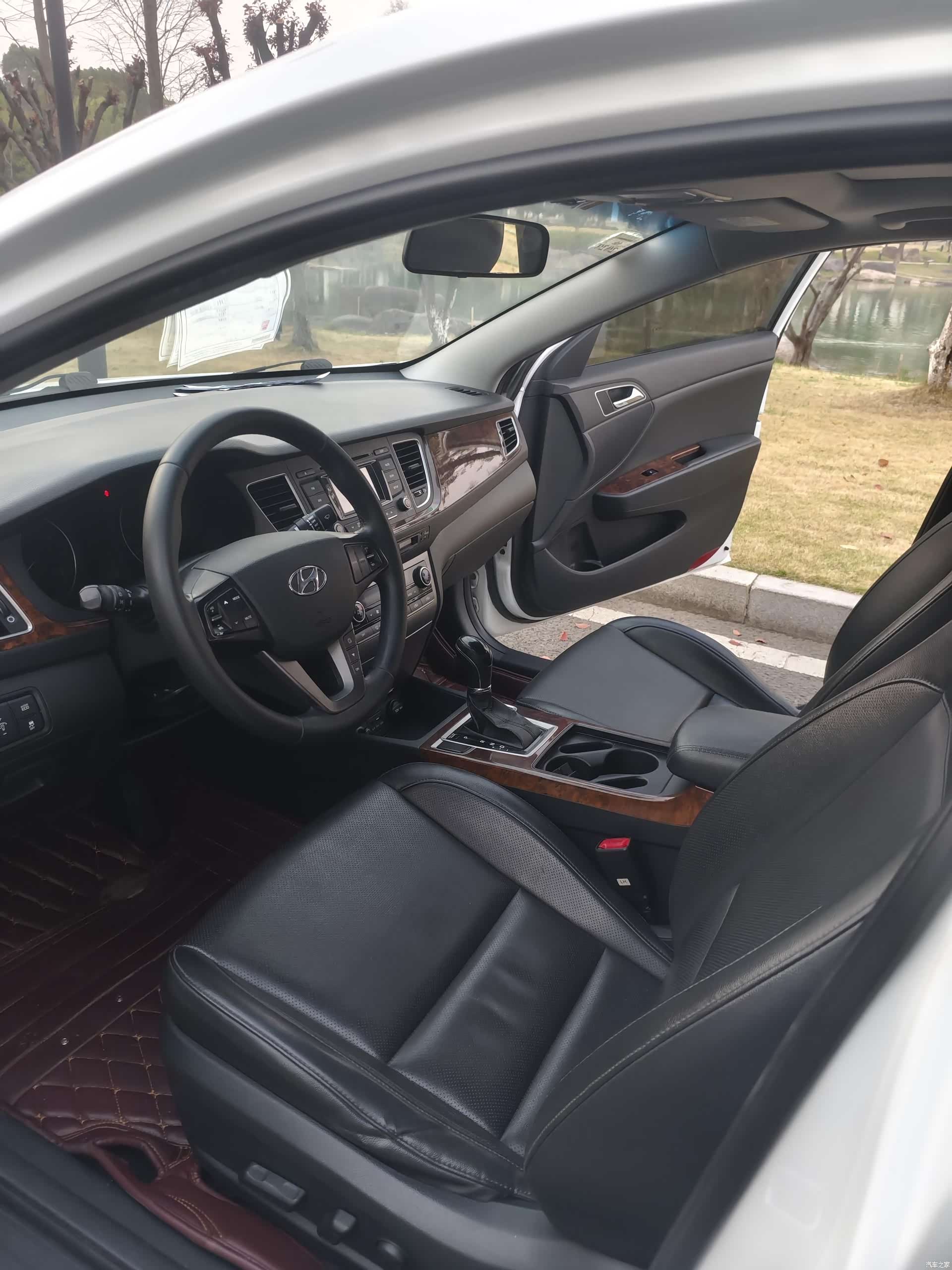 Hyundai DLX, 2015 9