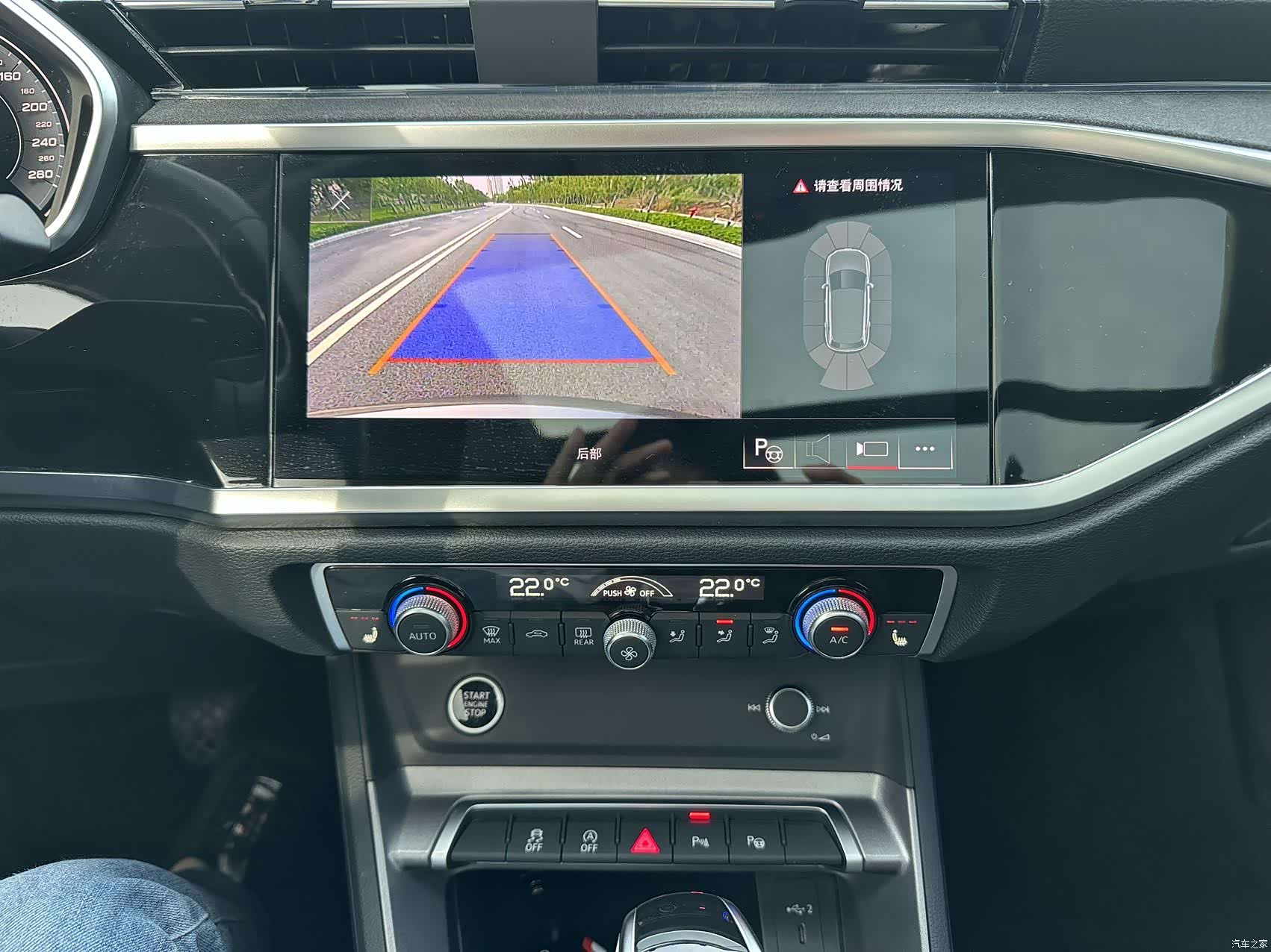 Audi Q3, 2022 все фото