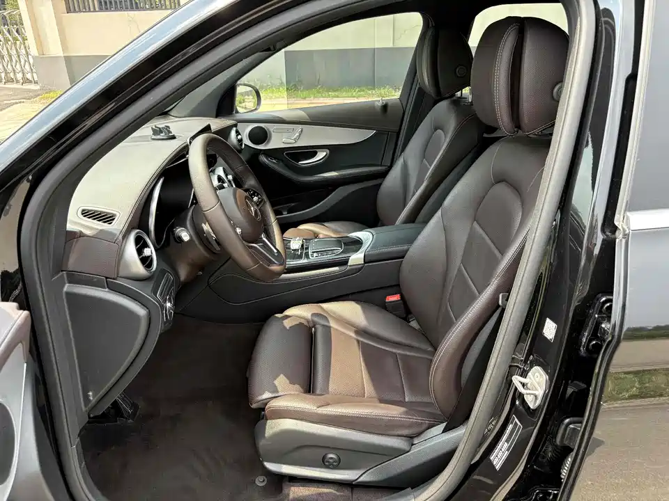 Mercedes-Benz GLC Mercedes-Benz GLC