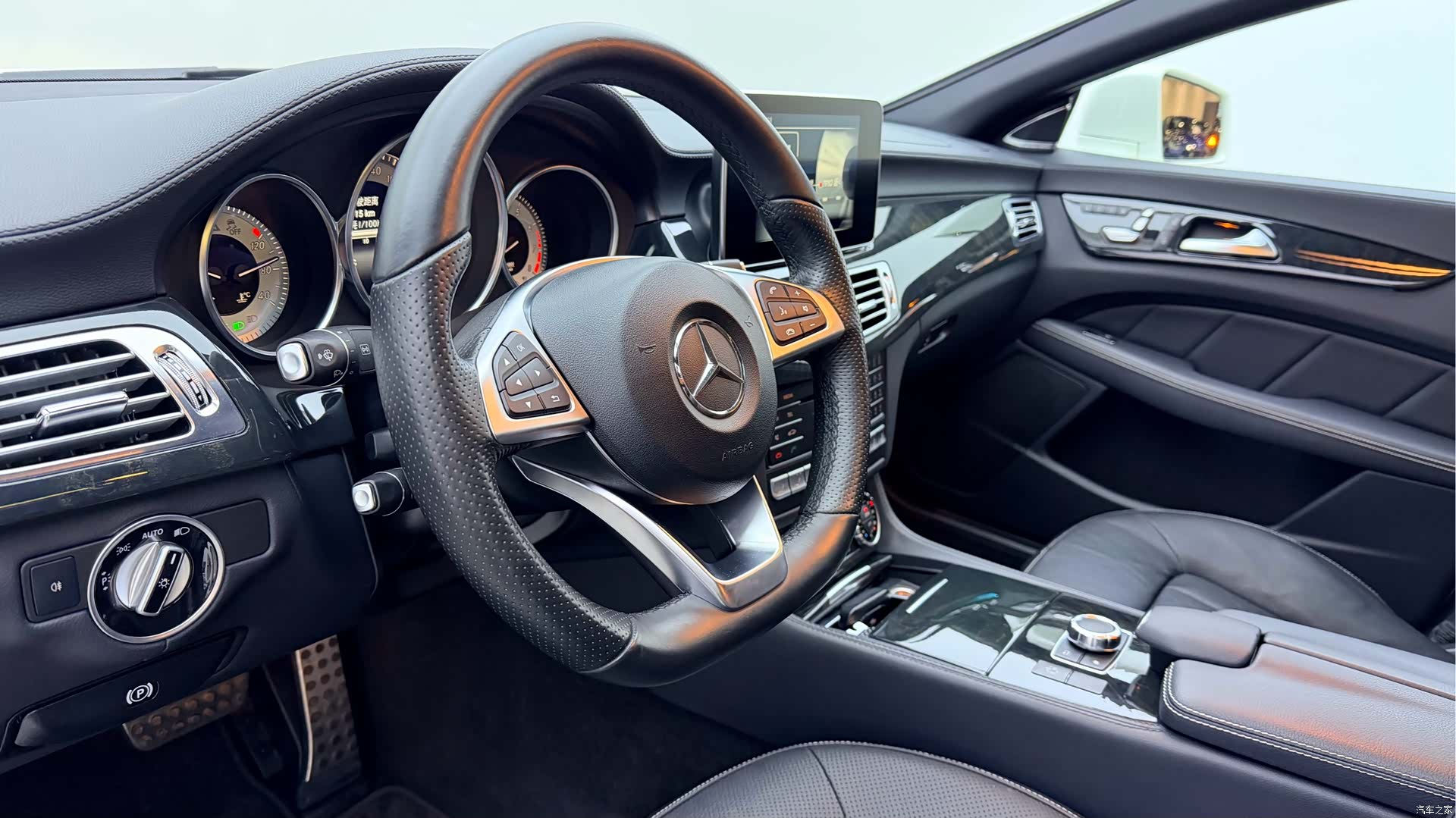 Mercedes-Benz CLS, 2016 9