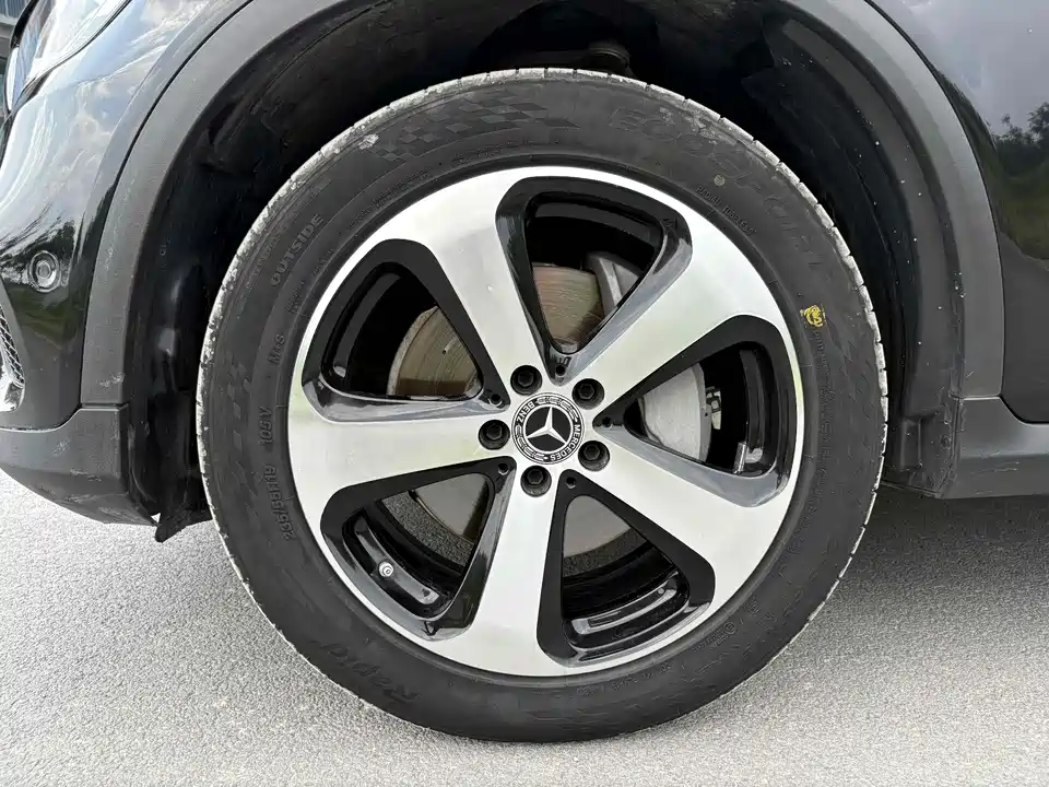 Mercedes-Benz GLC Mercedes-Benz GLC