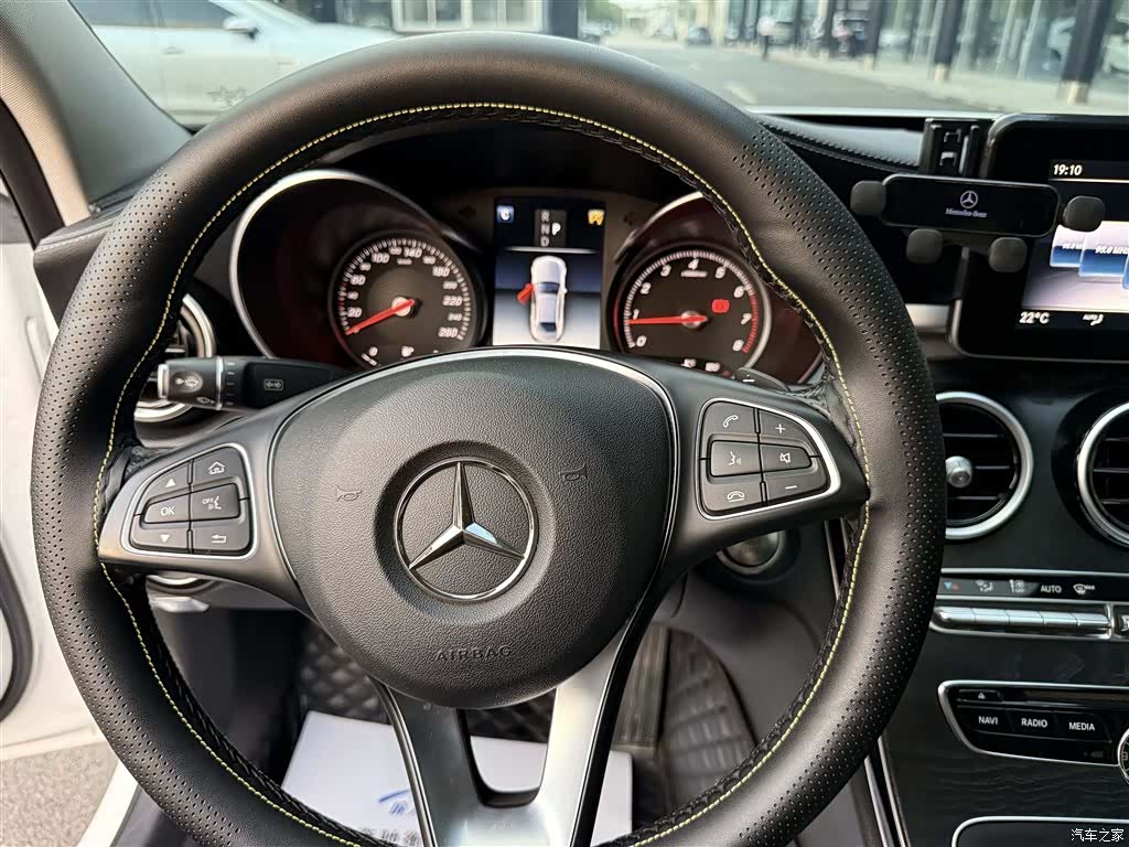 Mercedes-Benz C-Class, 2018 15