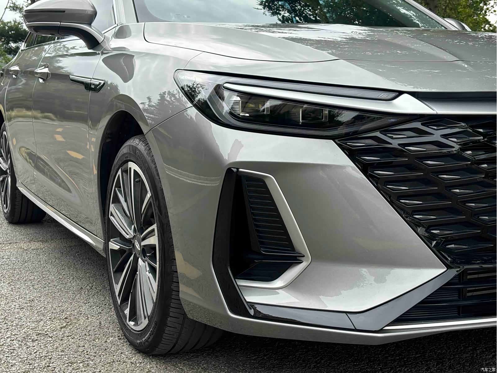 Chery Arrizo 8, 2025 16