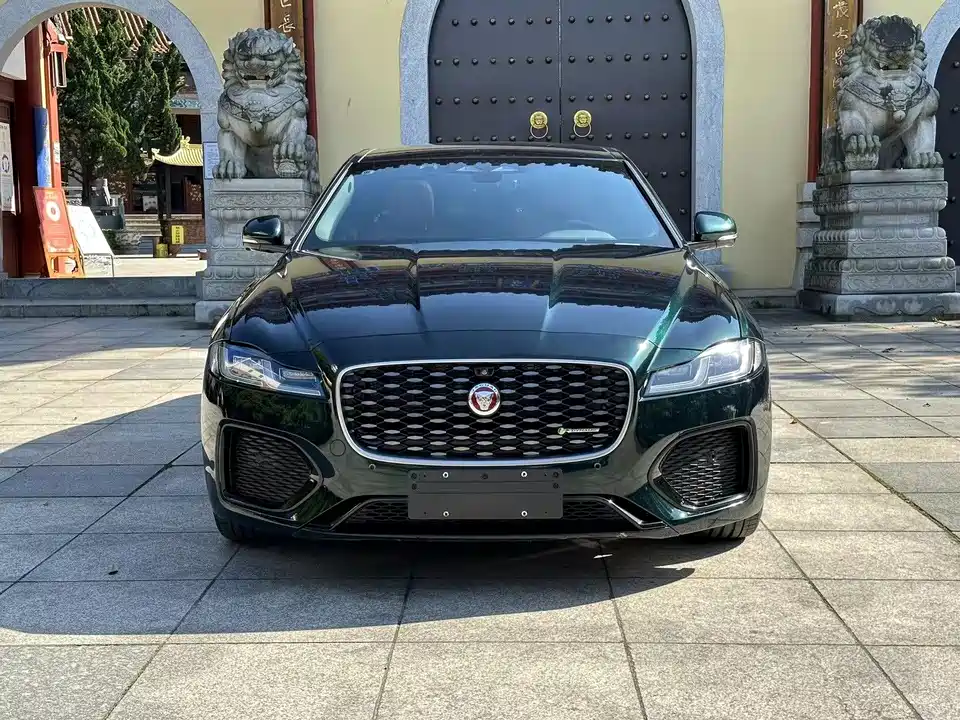 Jaguar XFL