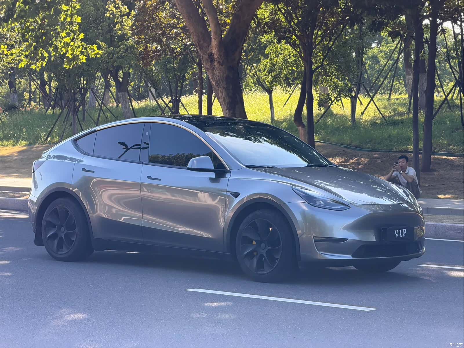 Tesla Model Y, 2024 3