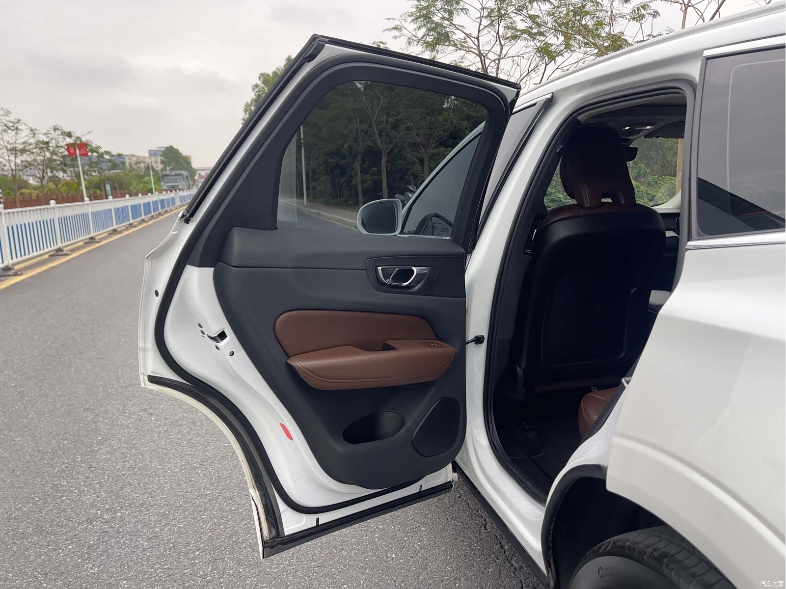 Volvo XC60, 2020 26