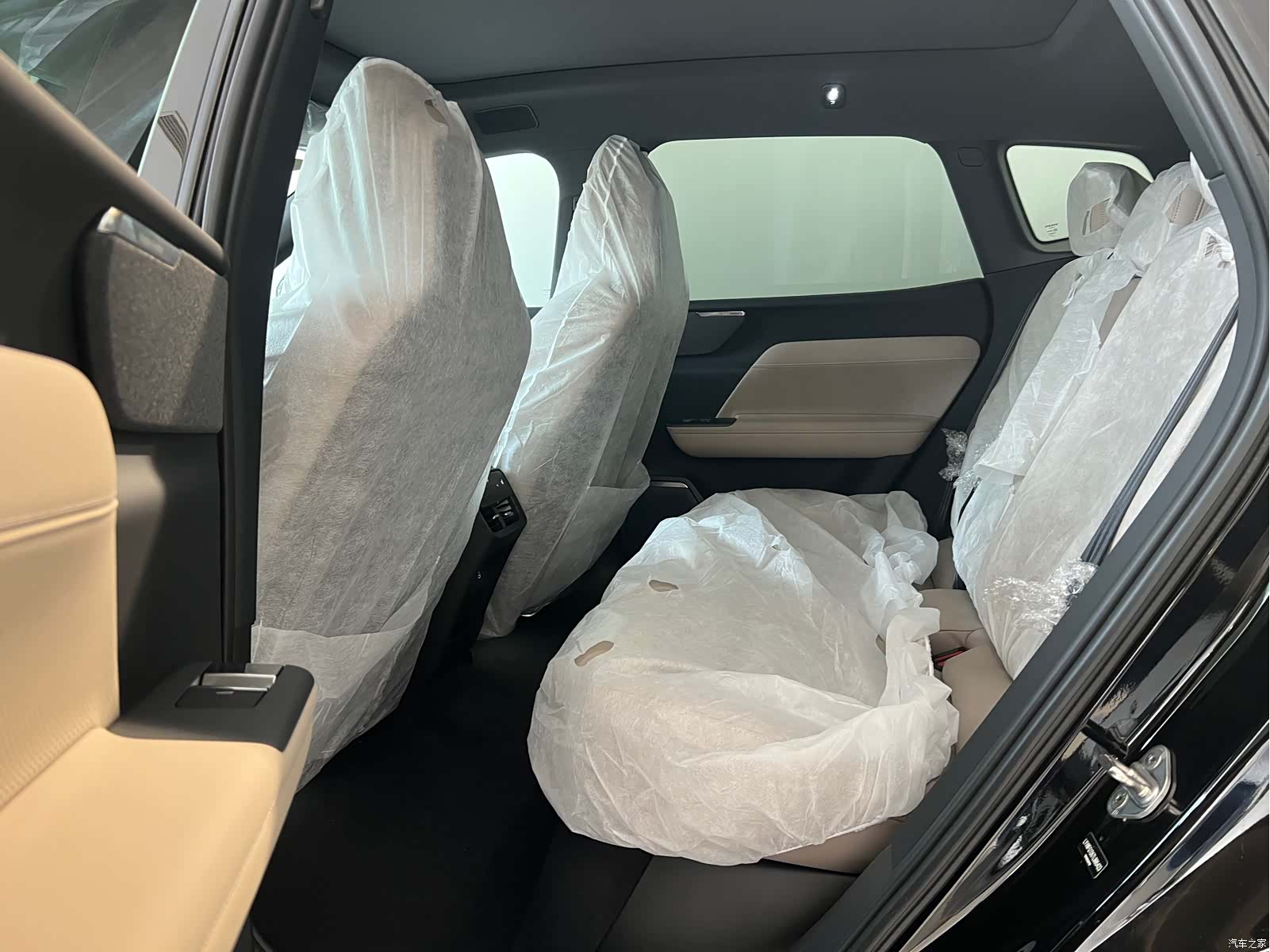 Volvo XC70, 2026 10