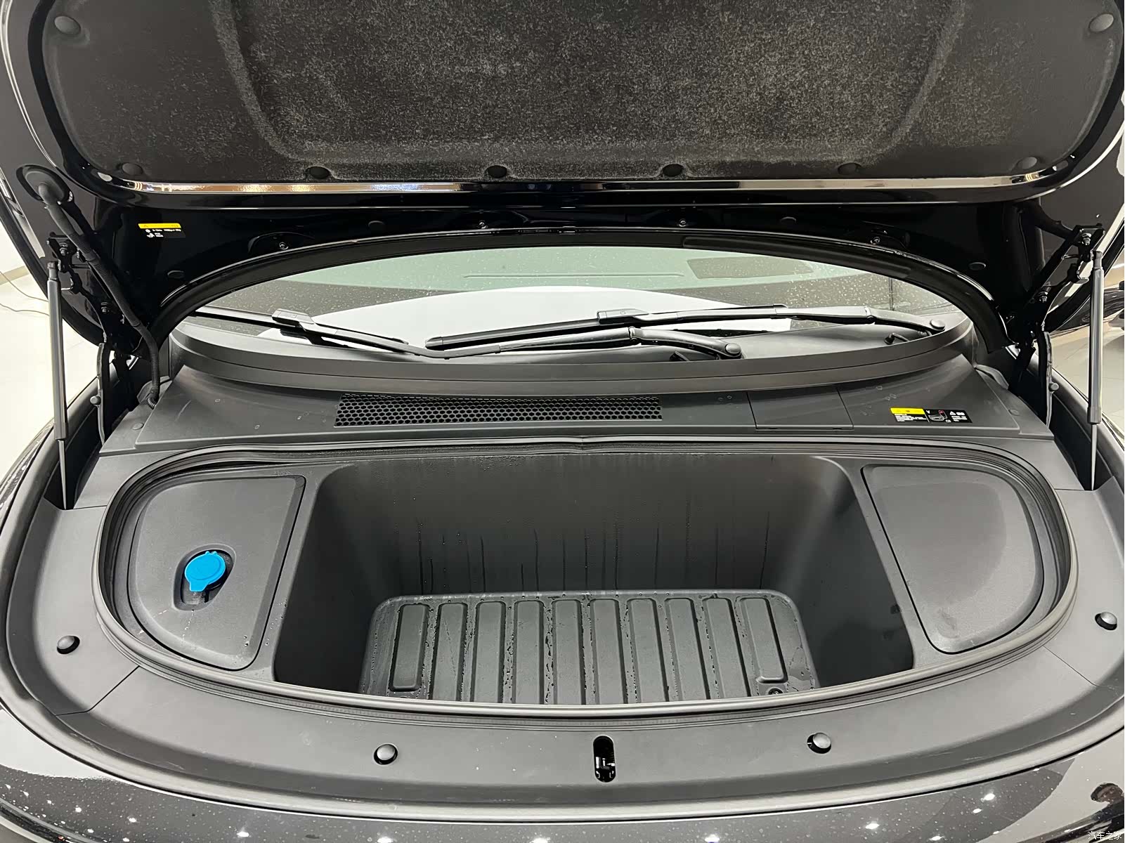 Li Auto i6, 2025 23