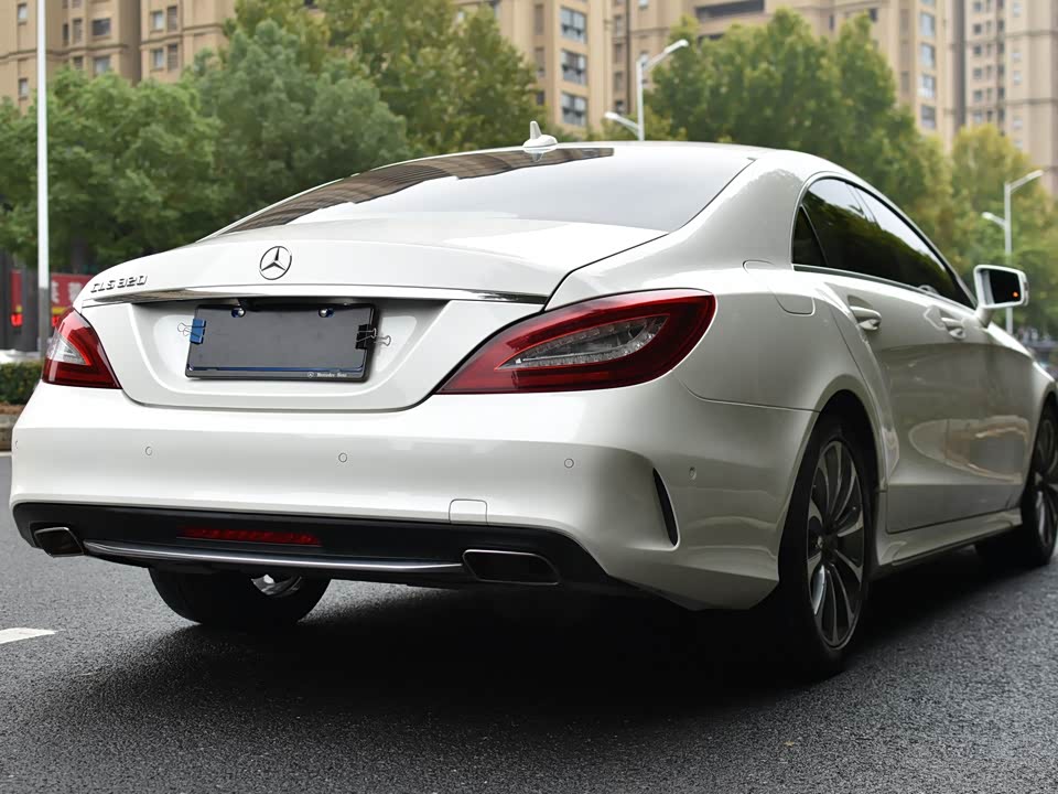 Mercedes-Benz CLS