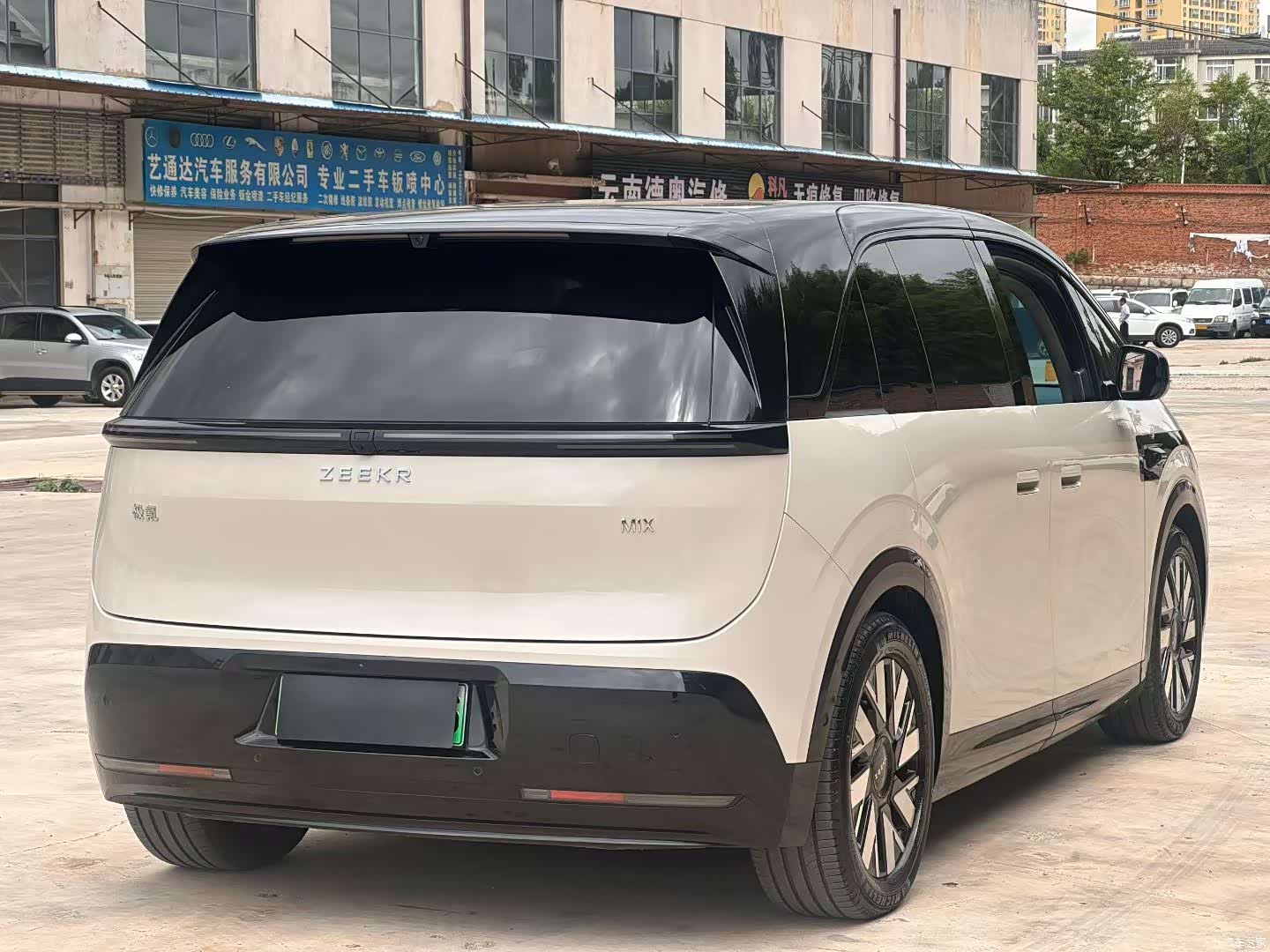 Zeekr MIX, 2024 9