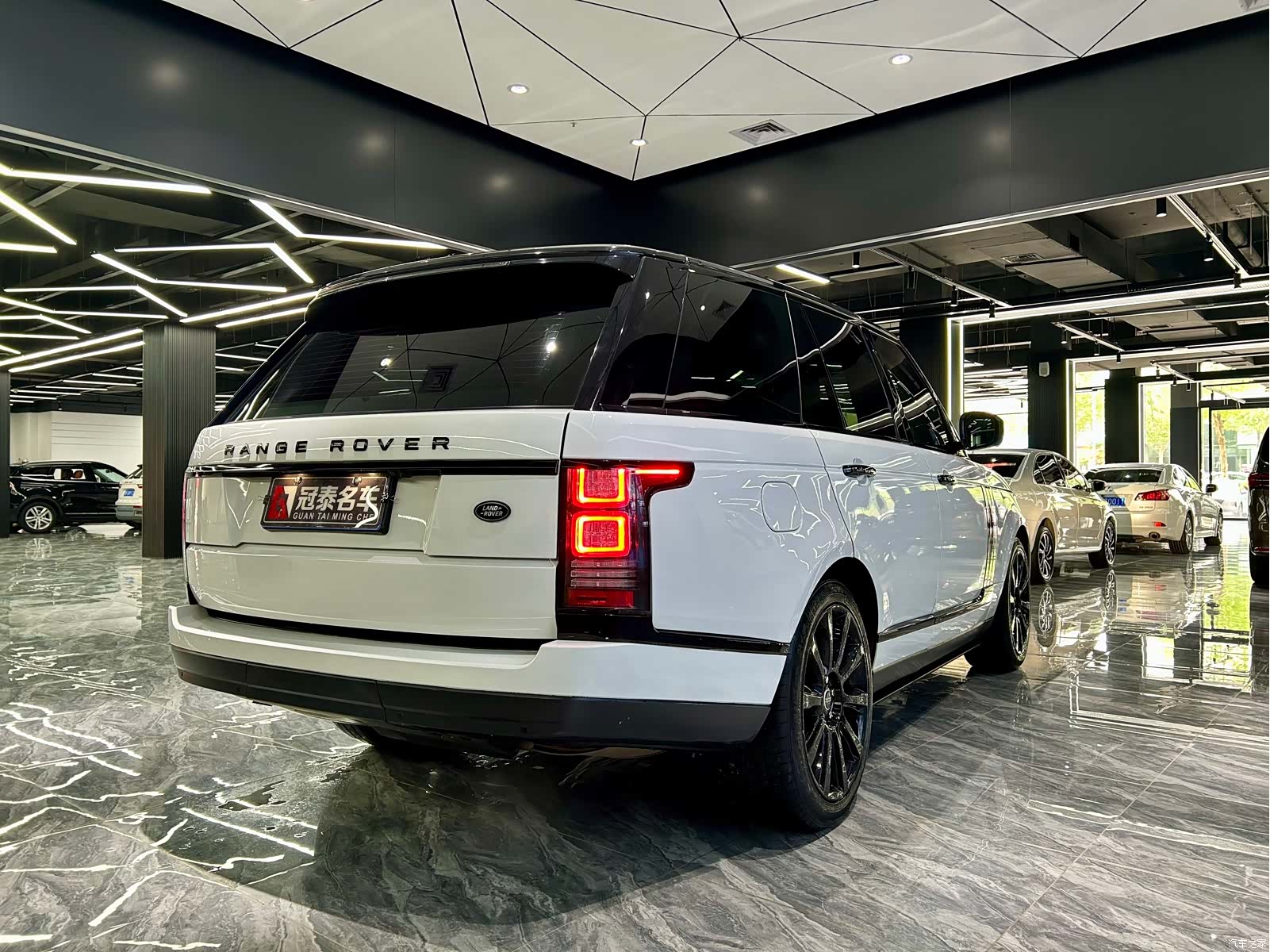Land Rover Range Rover, 2018 все фото