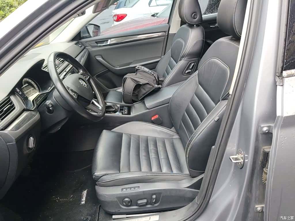 Skoda Superb, 2018 15