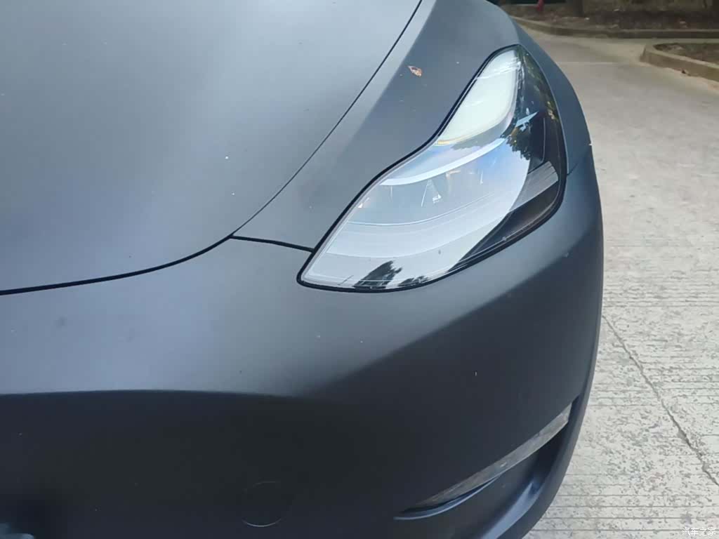 Tesla Model Y, 2021 24