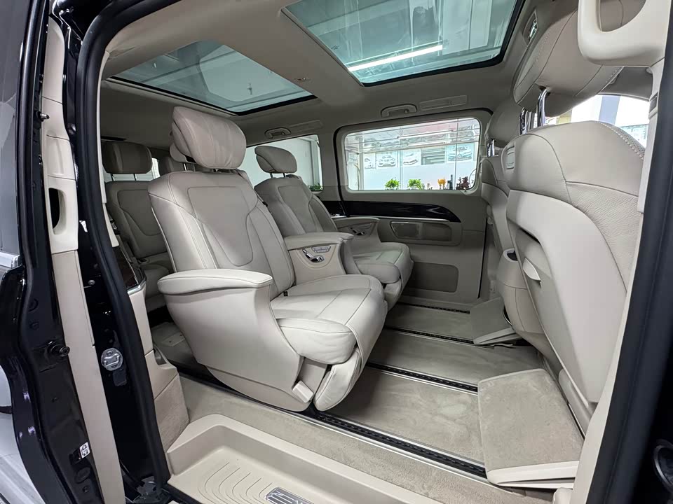 Mercedes-Benz V-class Mercedes-Benz V-class