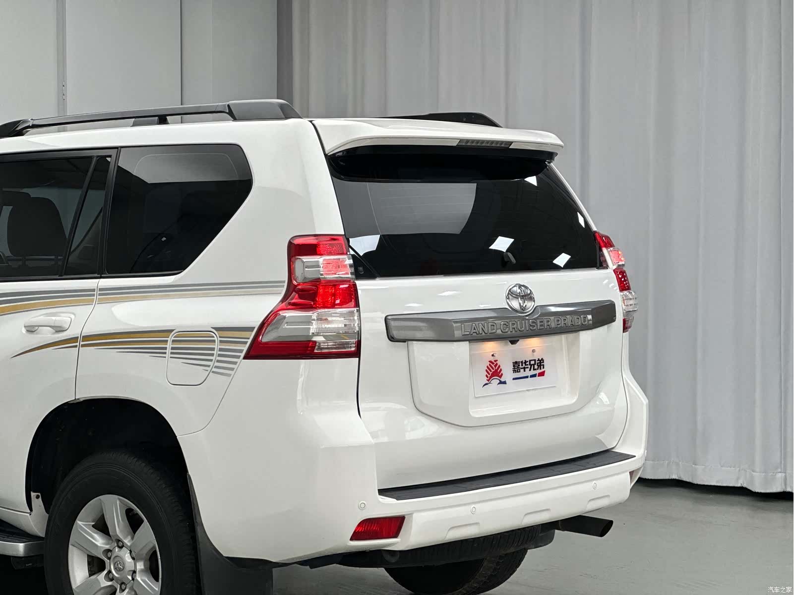 Toyota Prado, 2015 12