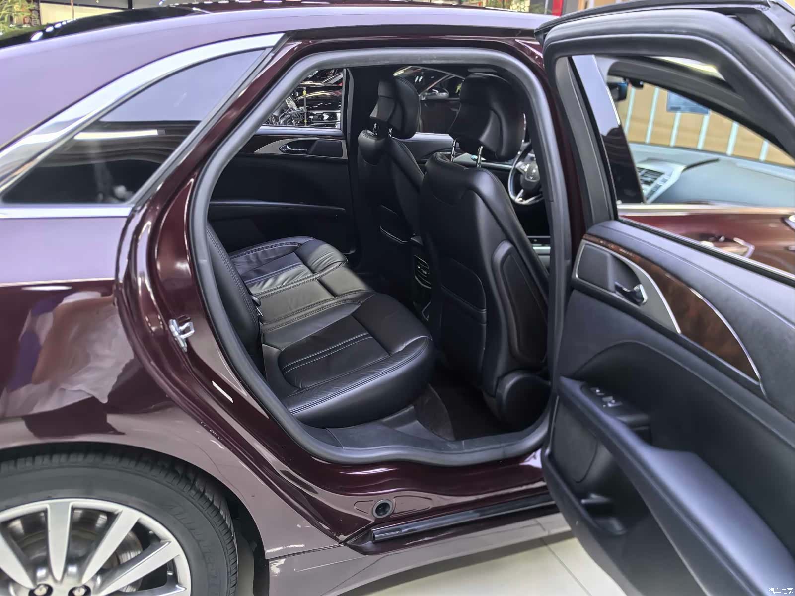 Lincoln MKZ, 2017 10