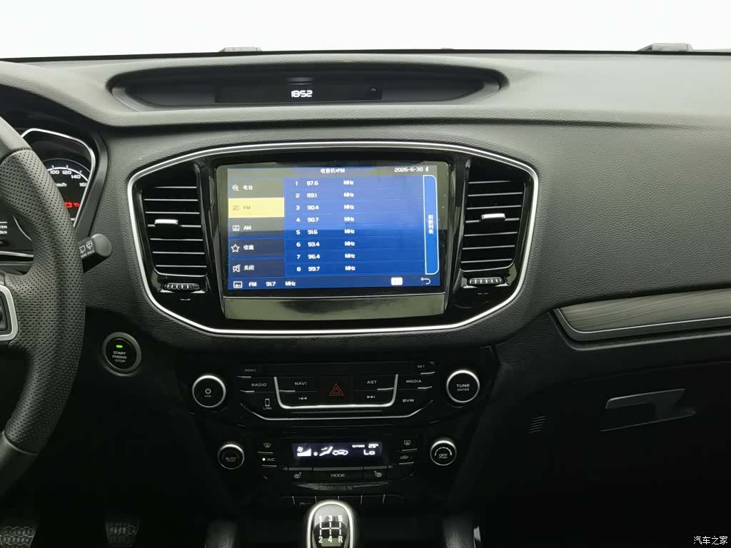 Geely X6, 2016 12