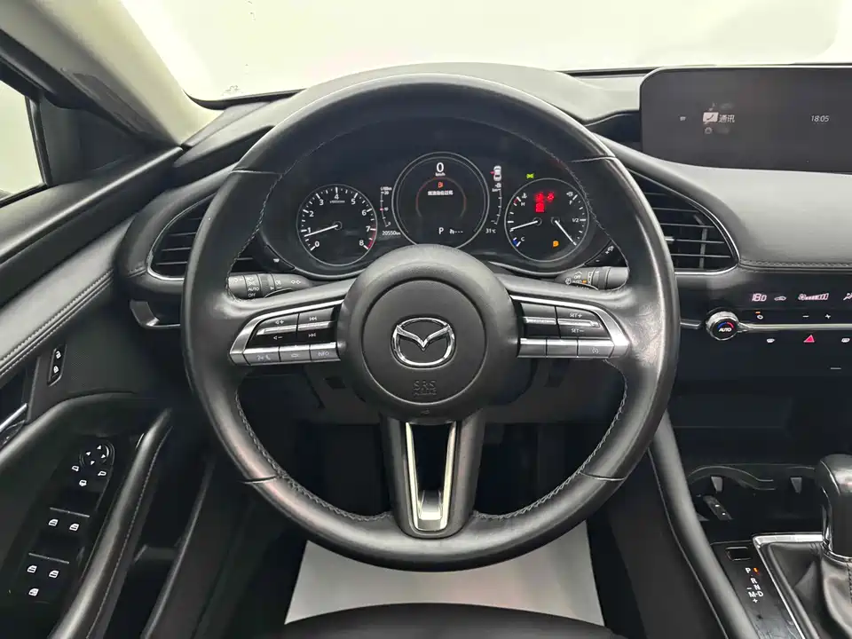 Mazda 3 Angkesaila