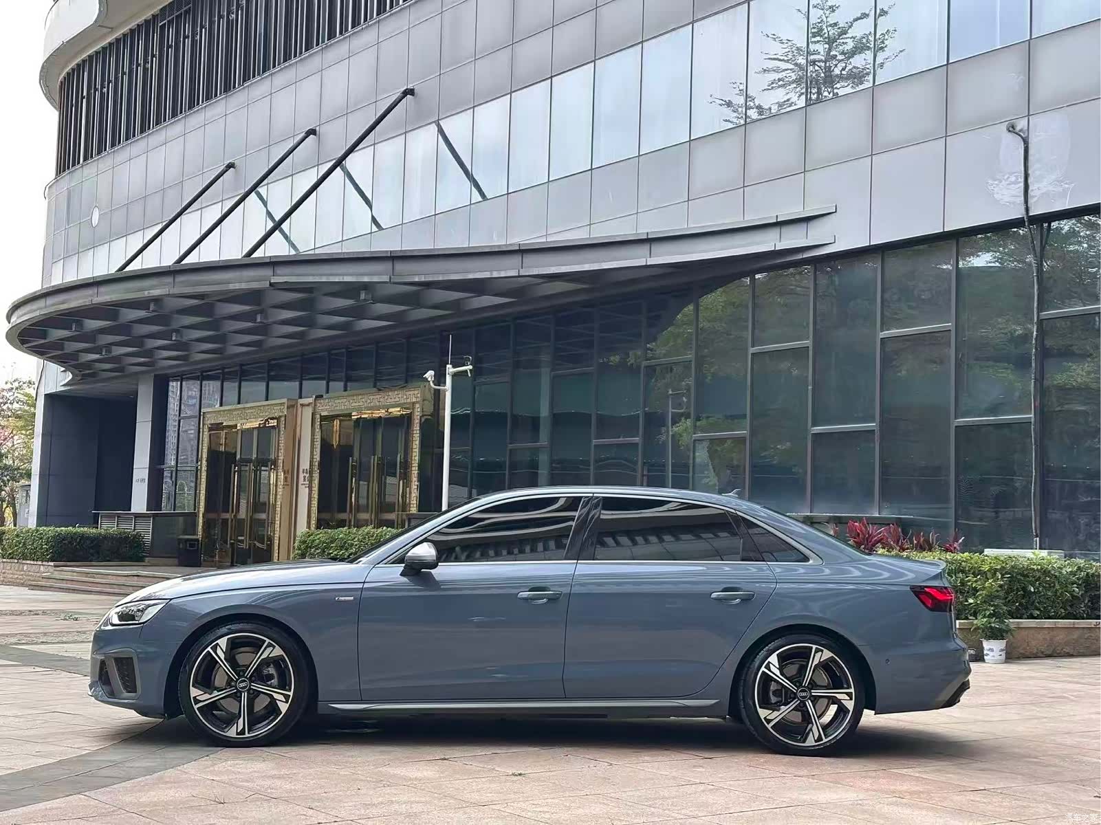 Audi A4L, 2022 6