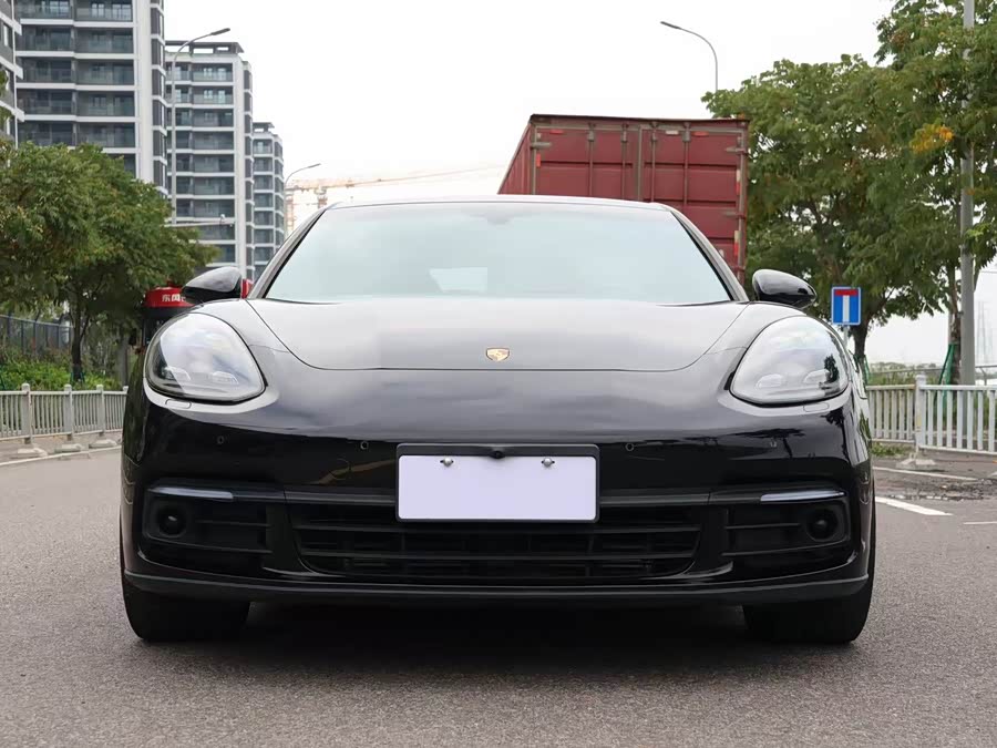 Porsche Panamera 2017, фото 2