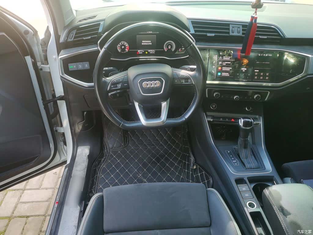 Audi Q3, 2022 6
