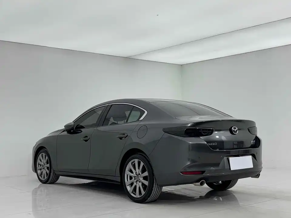 Mazda 3 Angkesaila