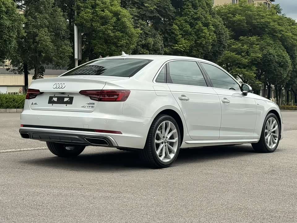 Audi A4L