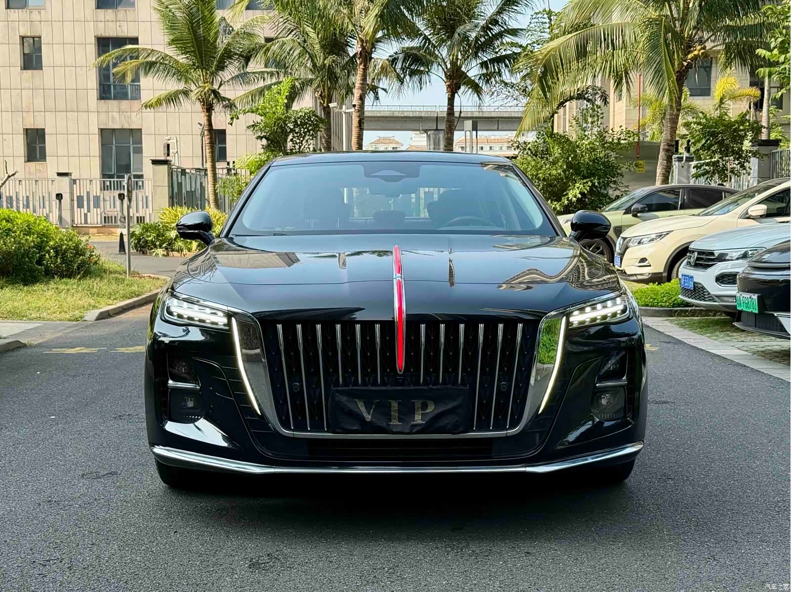 Hongqi H5, 2022 11