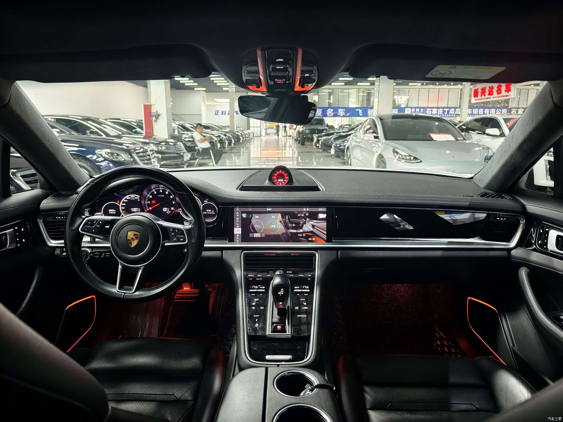 Porsche Panamera, 2019 все фото