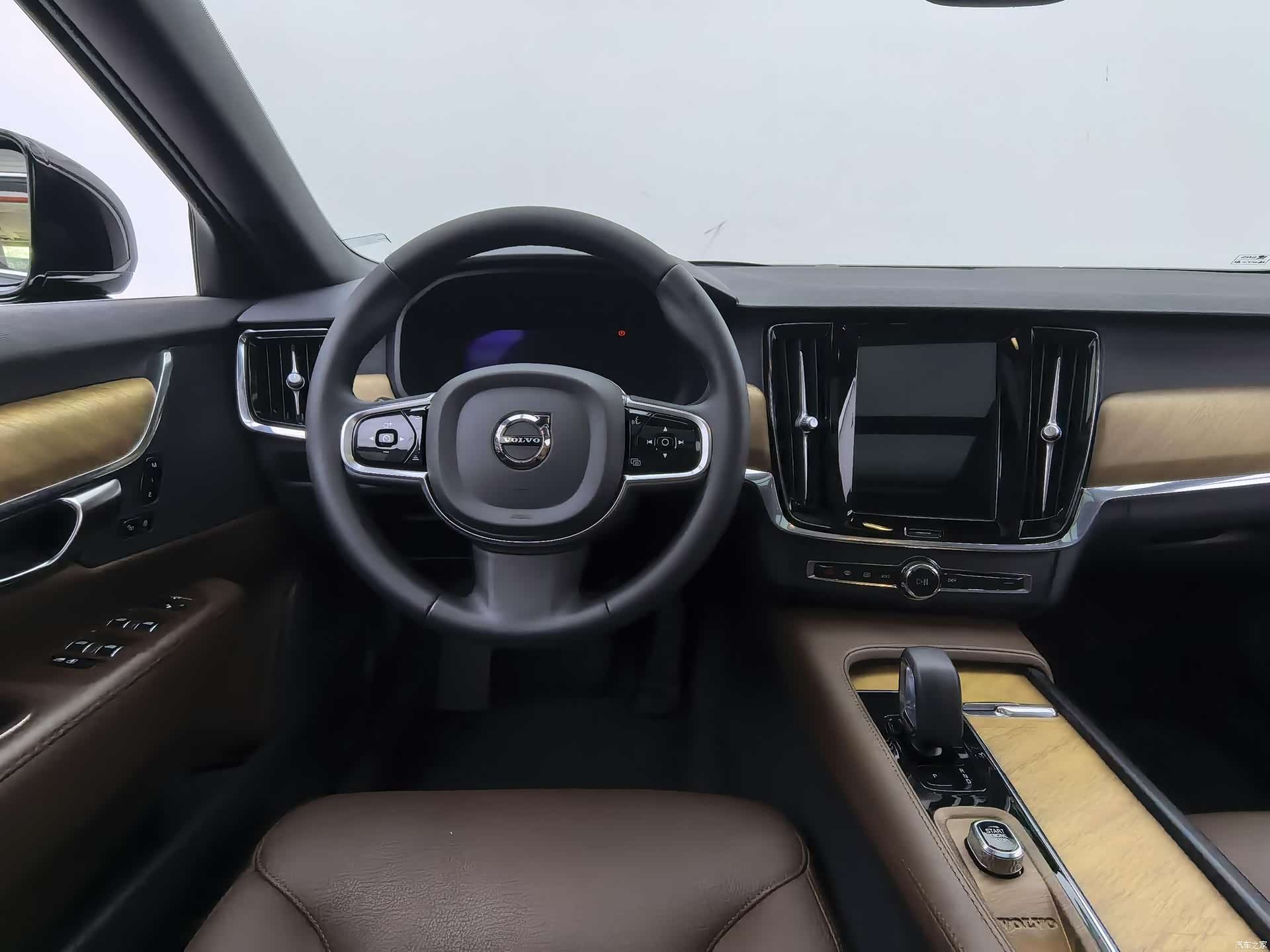 Volvo S90, 2024 10