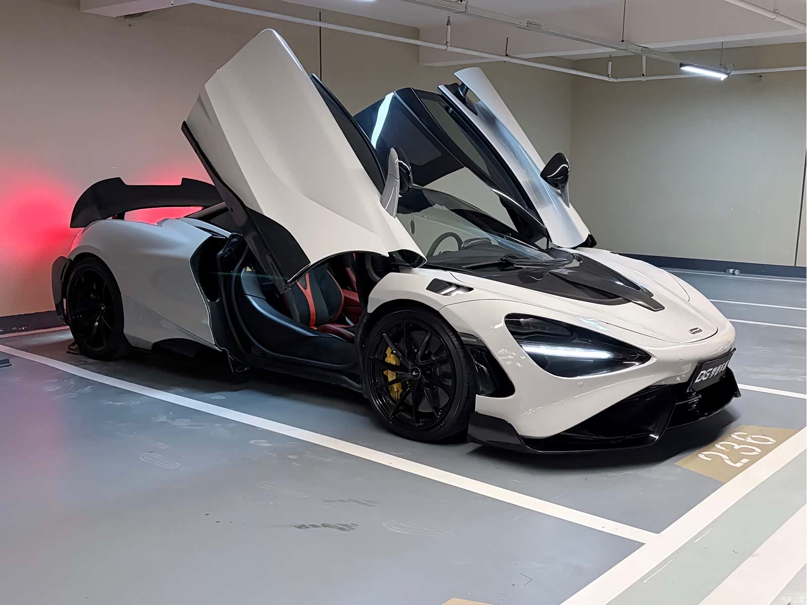 McLaren 720S, 2018 2
