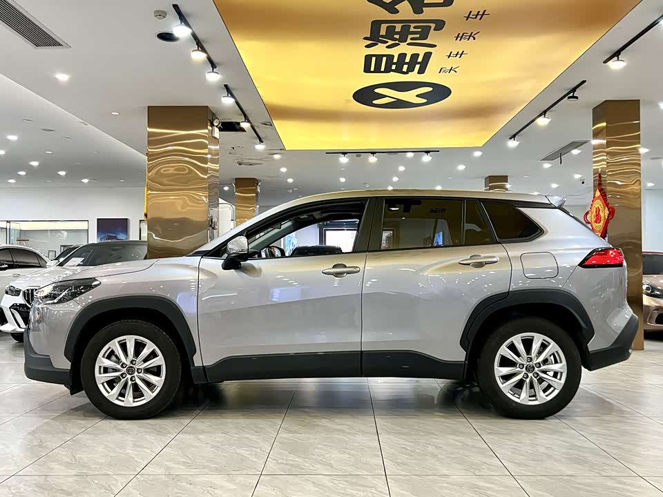 Toyota Corolla Sharp amplifier