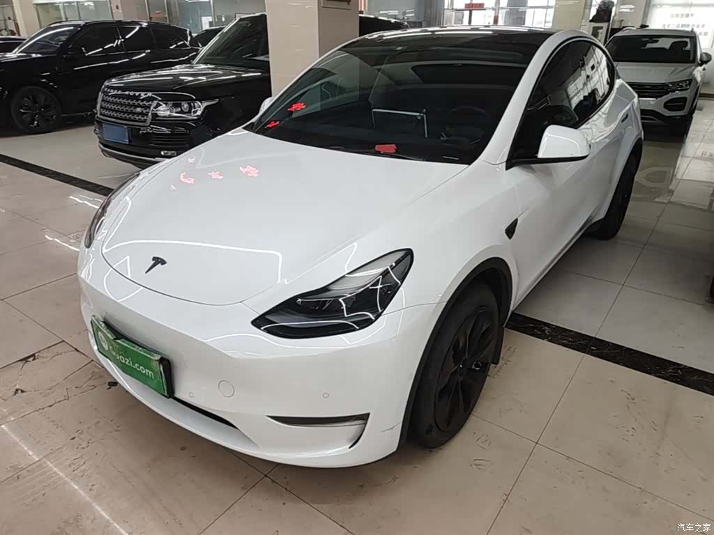 Tesla Model Y, 2022 2