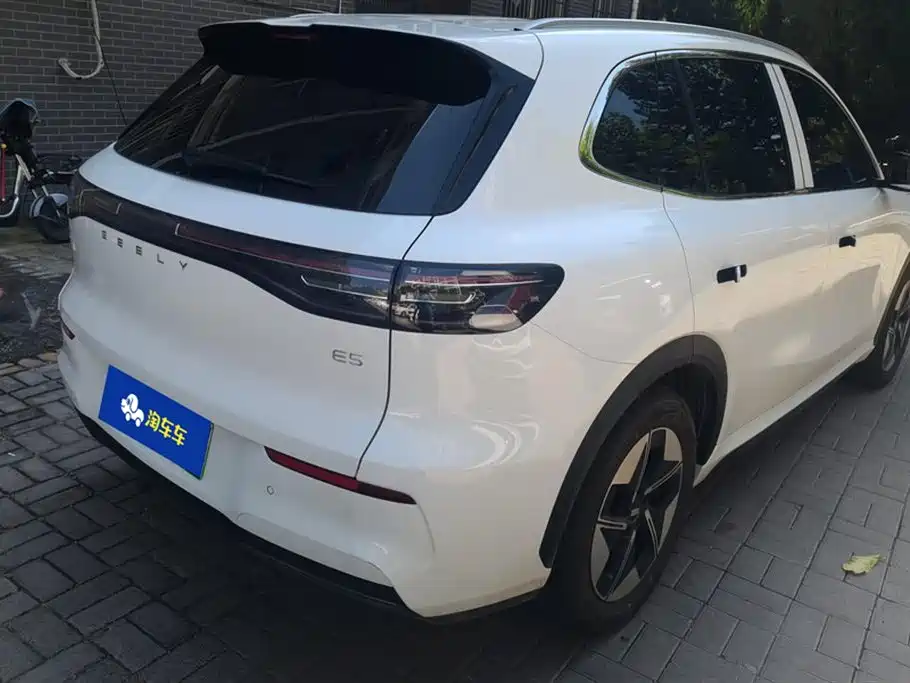 Geely Galaxy Galaxy E5