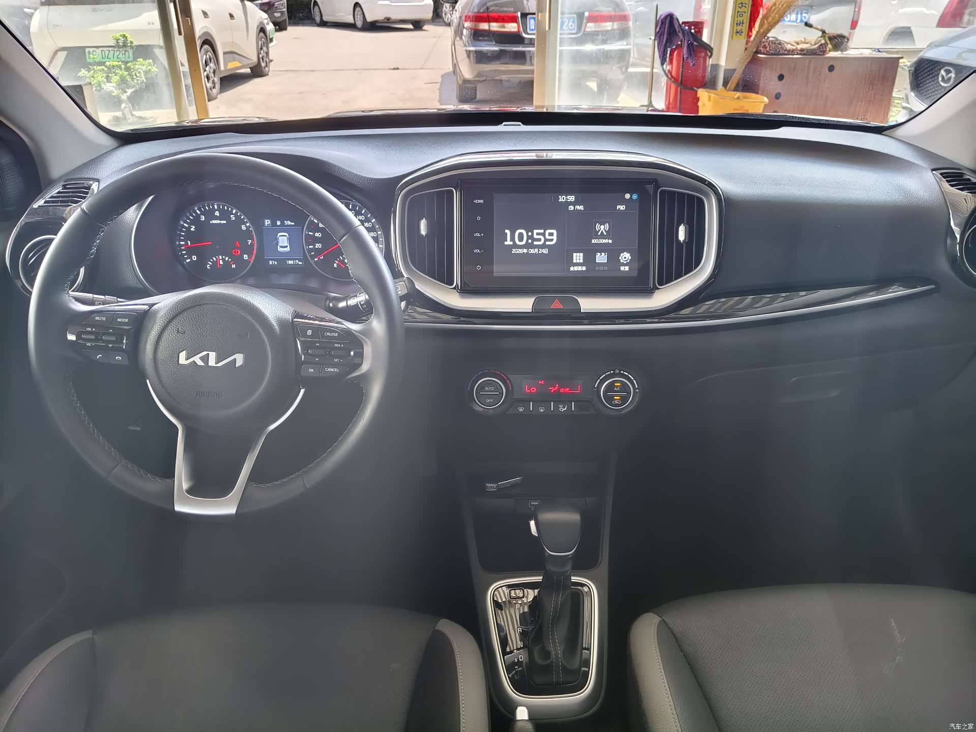 Kia KX1, 2022 все фото